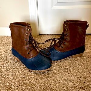London Fog Duck Boots